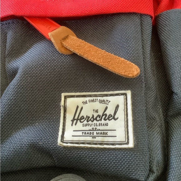 Herschel Unisex Crossbody Sling Bag - Picture 4 of 7